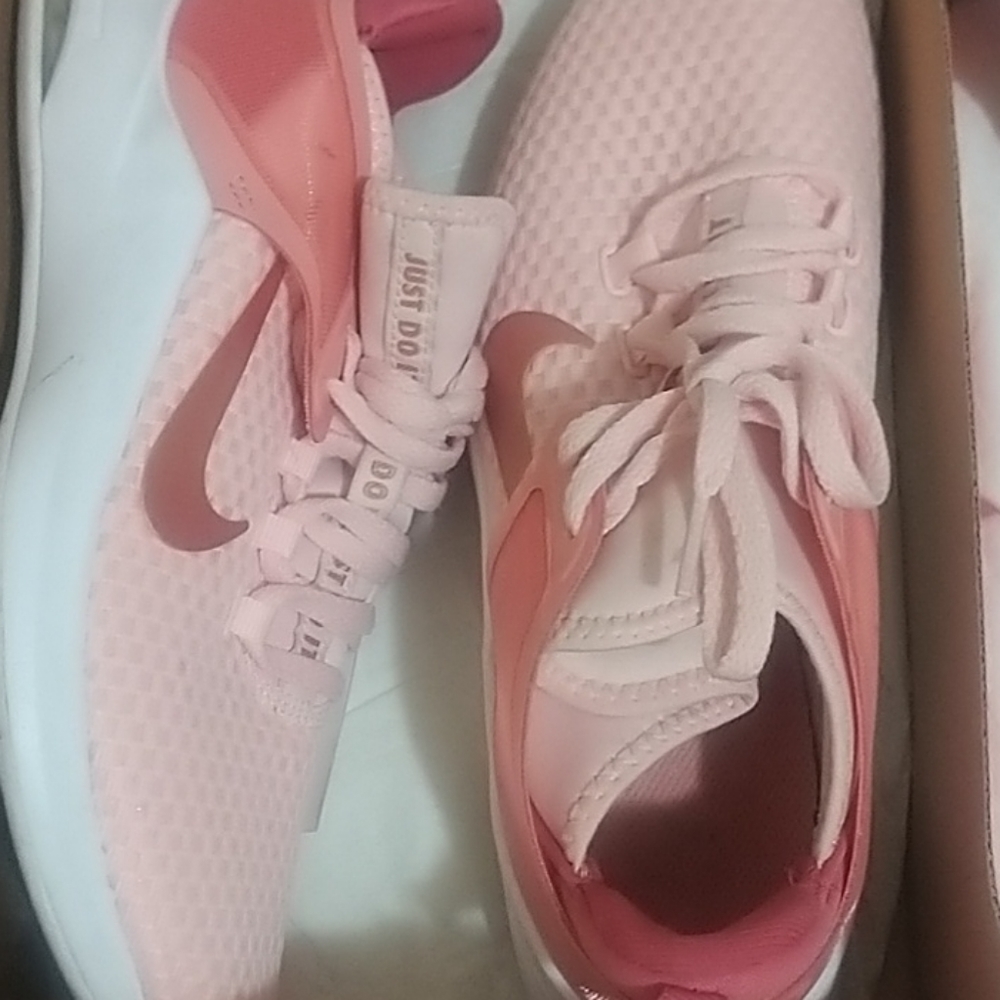 Authentic Nike air training shoes